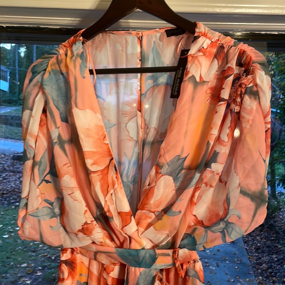 Brand new hi low dress